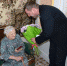 Ветеранам-блокадницам вручили памятный знак «В честь 75-летия полного освобождения от фашистской блокады» - Администрация г. Бодайбо